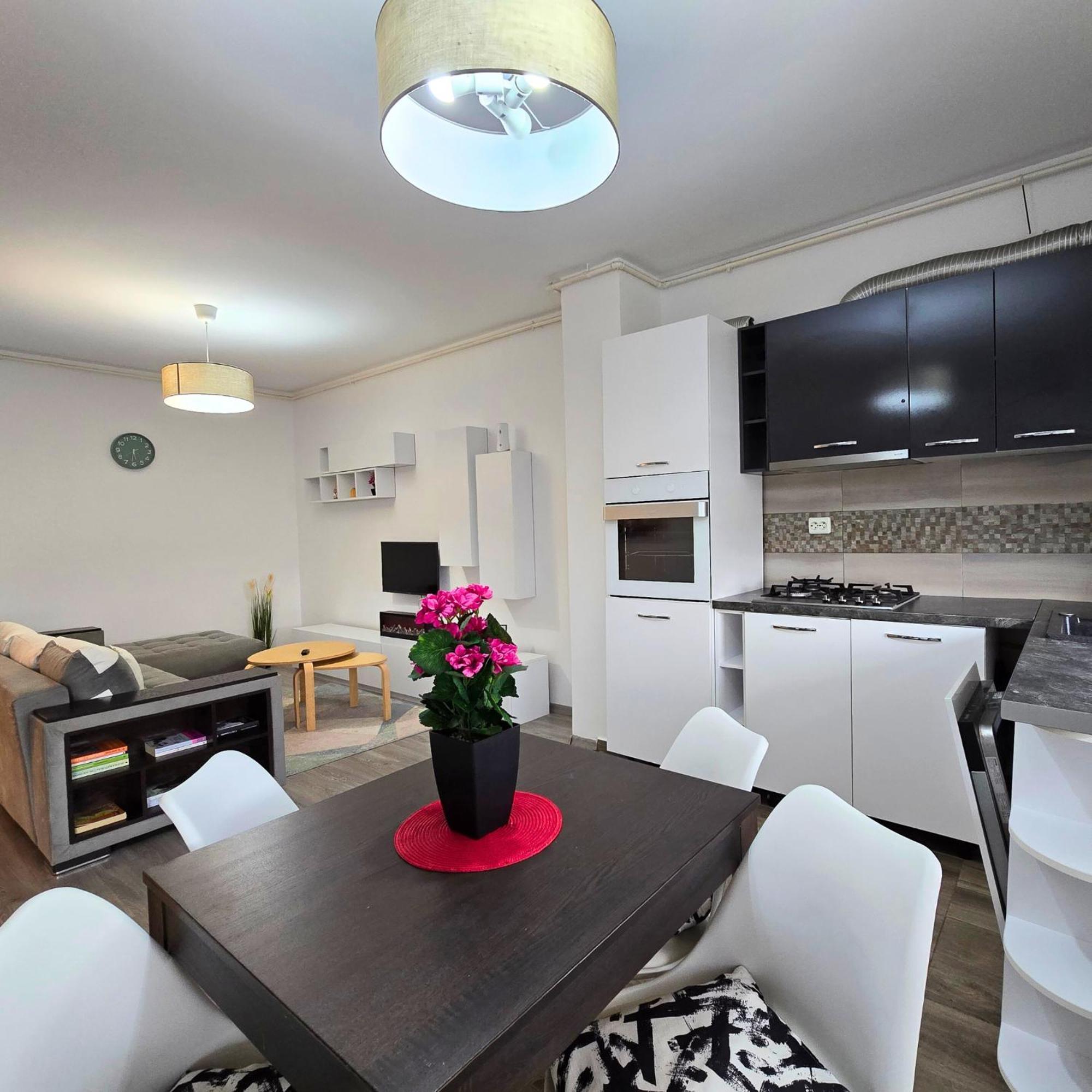 בוקרשט Apartment "Solar 48", Private Parking, One Bedroom מראה חיצוני תמונה